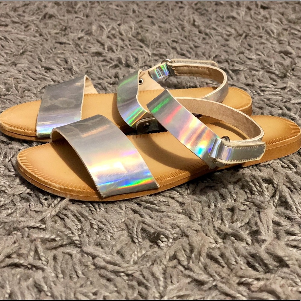 Zara Girl’s Hologram Sandals